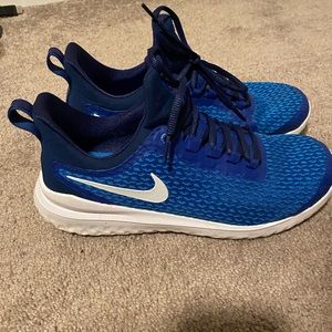 Women’s Nike sneakers size 7 1/2
